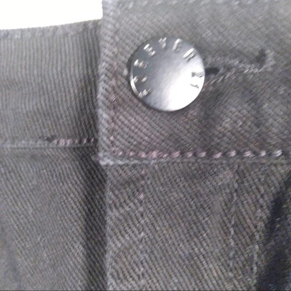 Forever 21 Raw Hem Distressed Mini Jean Skirt - Picture 4 of 7